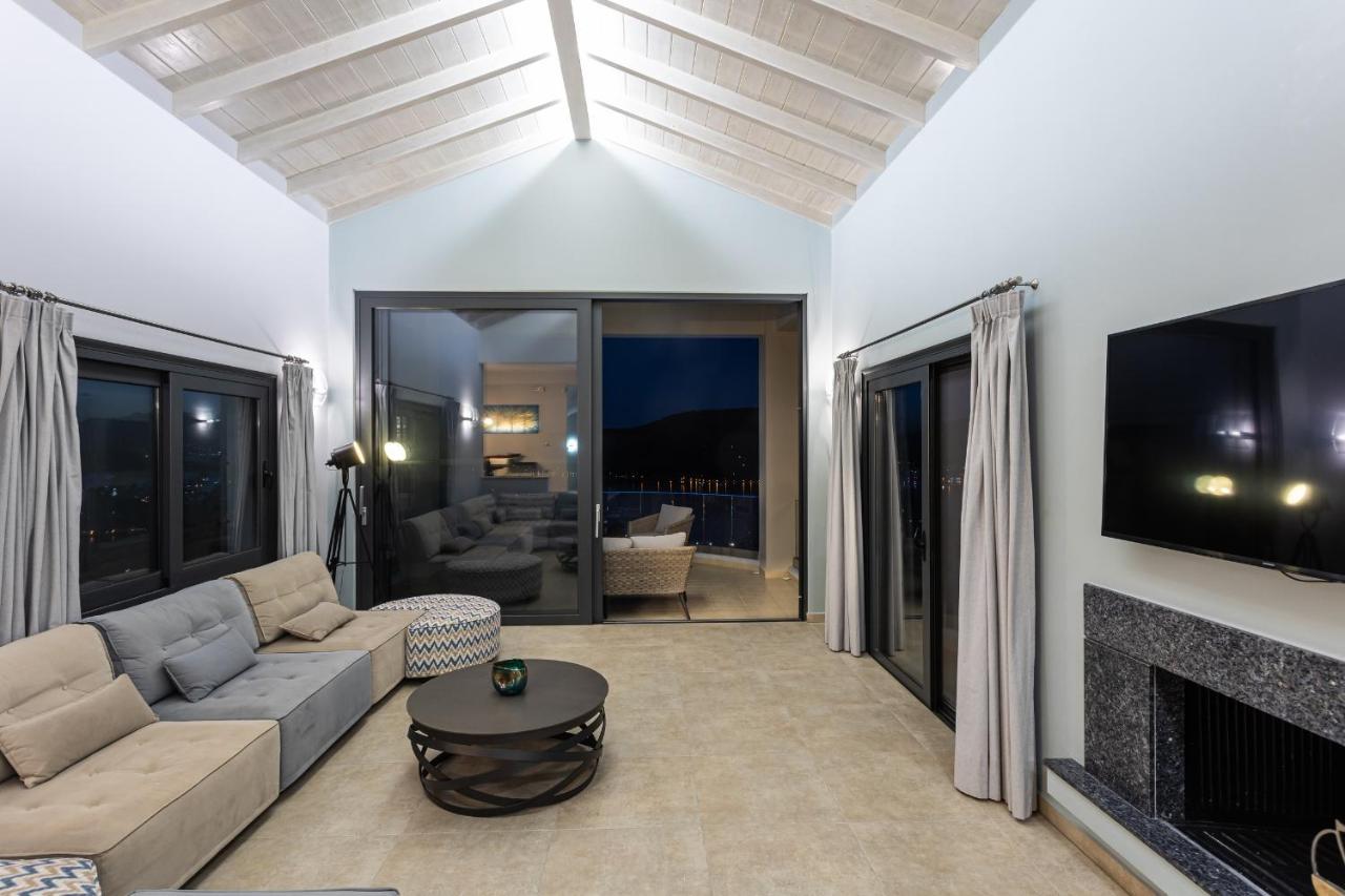 Saronic Topview Villa Galatás المظهر الخارجي الصورة